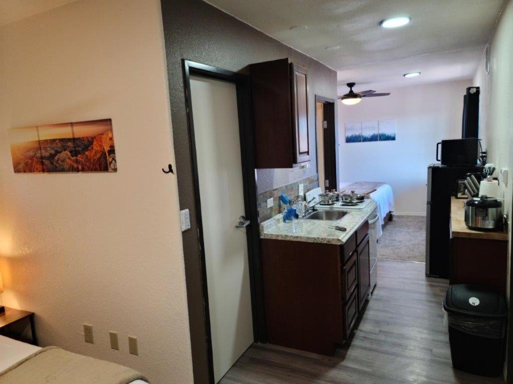 069B Comfortable Suite With Kitchenette And King Bed Near South Rim Sleeps 4 Valle Exterior photo